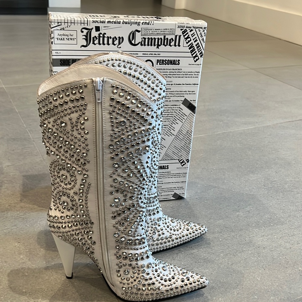 JEFFREY CAMPBELL BRAND NEW RHINESTONE COWBOY BOOTS SIZE 10